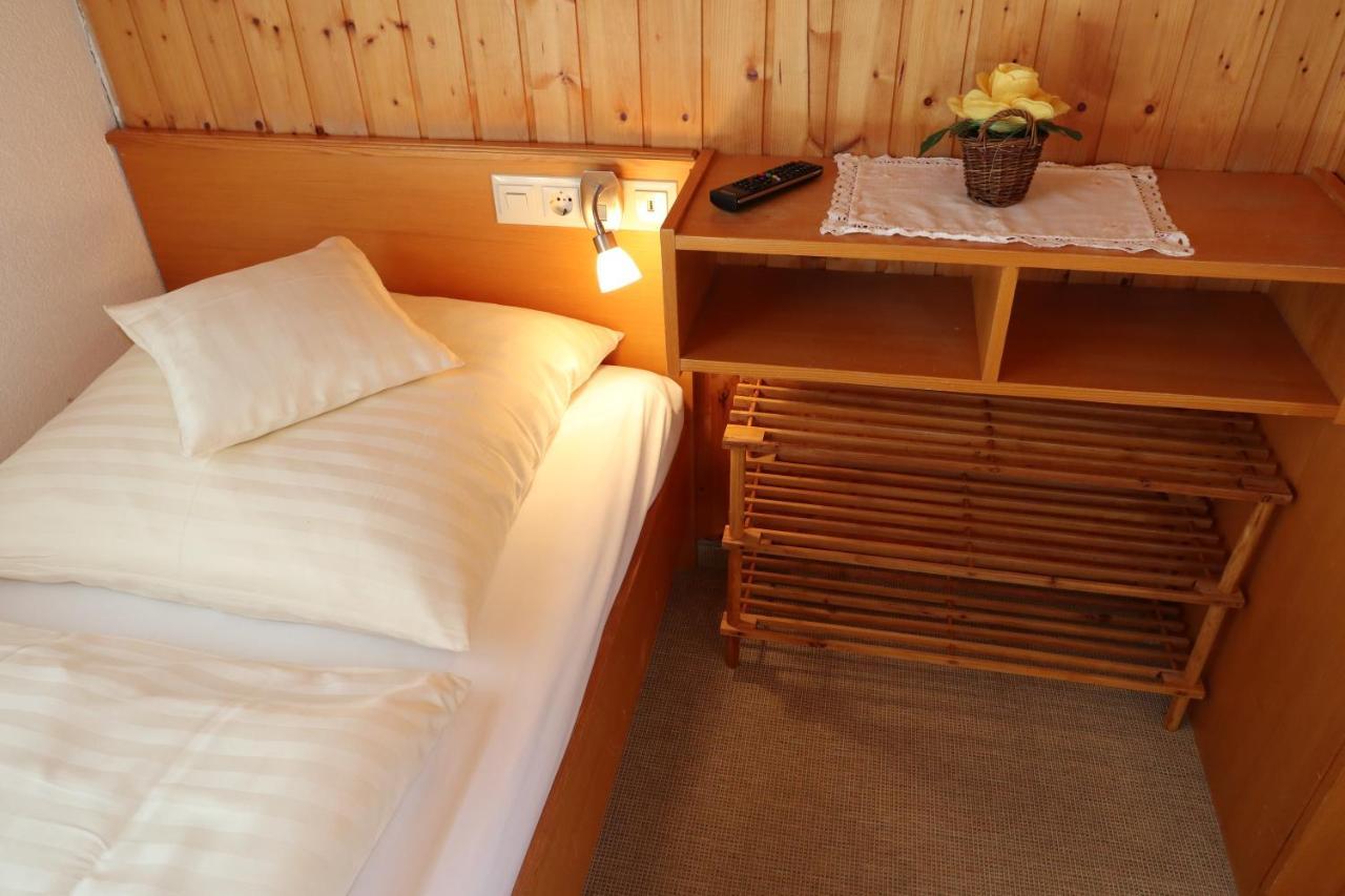 Hoehenpension Glashuette Bed&Breakfast Fruehstueckspension Hotel Garni Bonndorf im Schwarzwald Exteriér fotografie