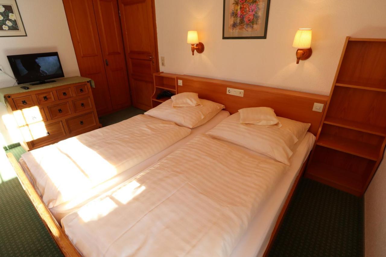 Hoehenpension Glashuette Bed&Breakfast Fruehstueckspension Hotel Garni Bonndorf im Schwarzwald Exteriér fotografie